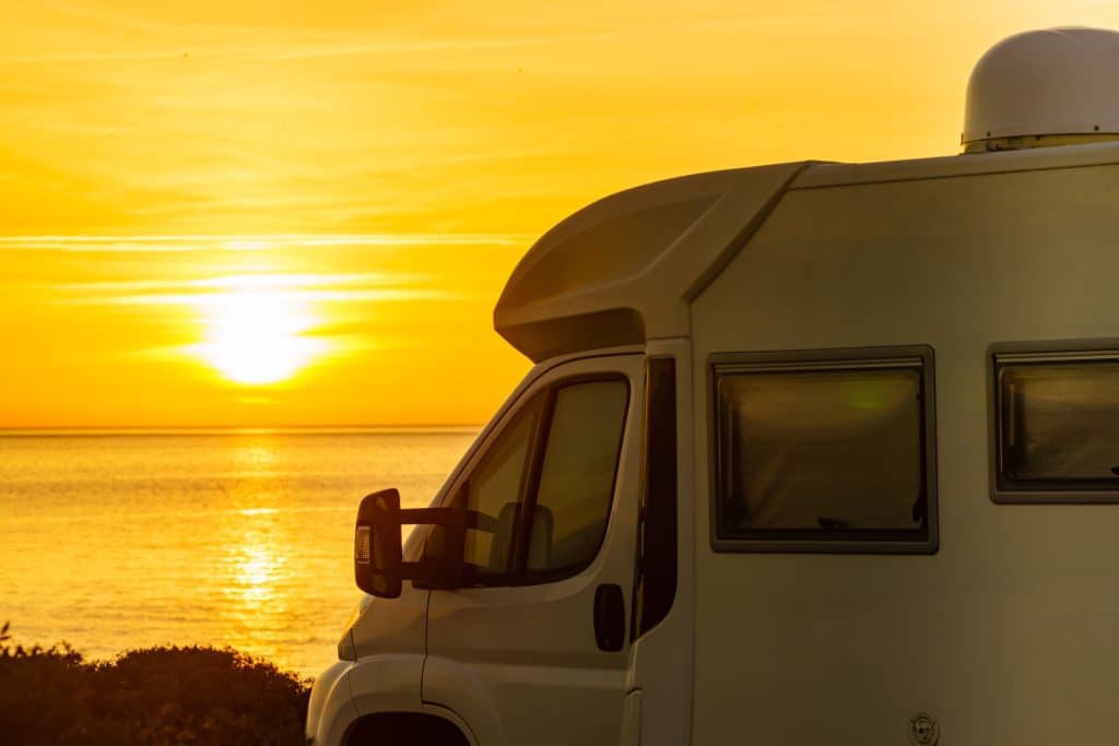 Professional RV Towing Services in Grand Prairie, TX